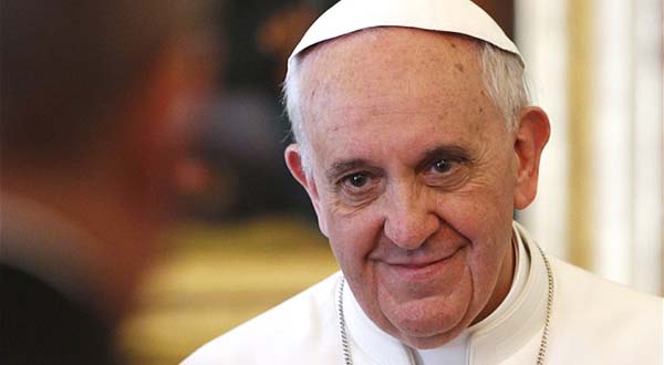 پاپ بر دوری از خشونت تاکید کرد