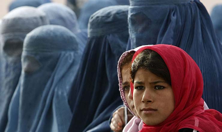  زنان در افغانستان با خشونت های بیشتر در سال 2013 مواجه بوده اند  