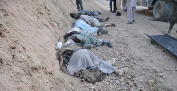 طالبان نوعروس و داماد و ۱۲ نفر دیگر را در غور کشتند