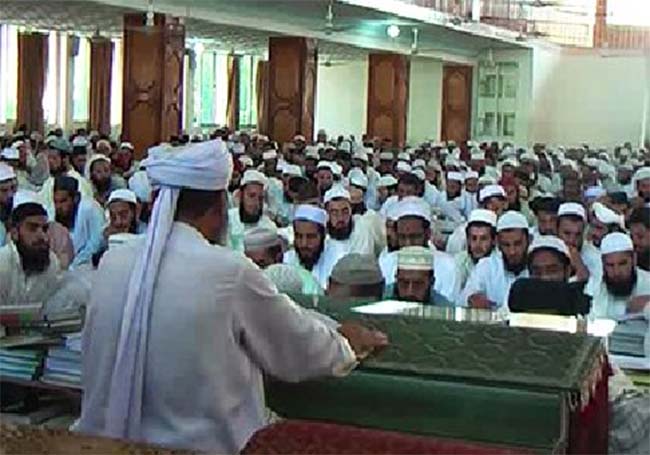 نگرانی از نفوذ افراط‌گرایی در مدارس دینی غیررسمی افغانستان
