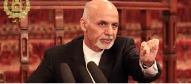 اشرف غنی: رضاکاران جنگ علیه طالبان باید در قوای دولتی داخل شوند