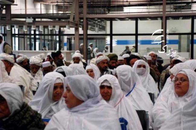 اولين گروپ حاجیان افغان به کشور باز گشت