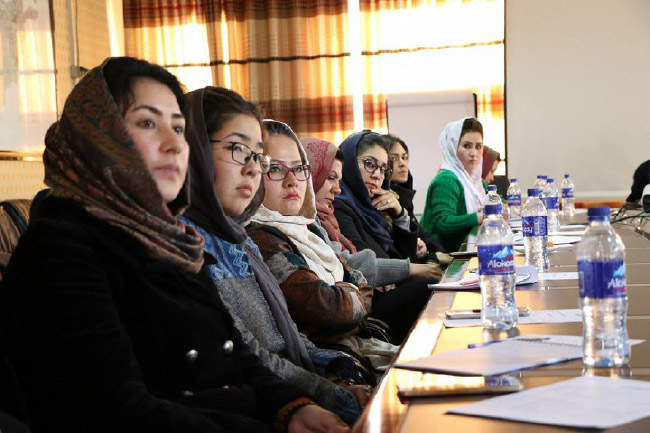فُقدان فرهنگِ گفتمانِ زنان افغانستان