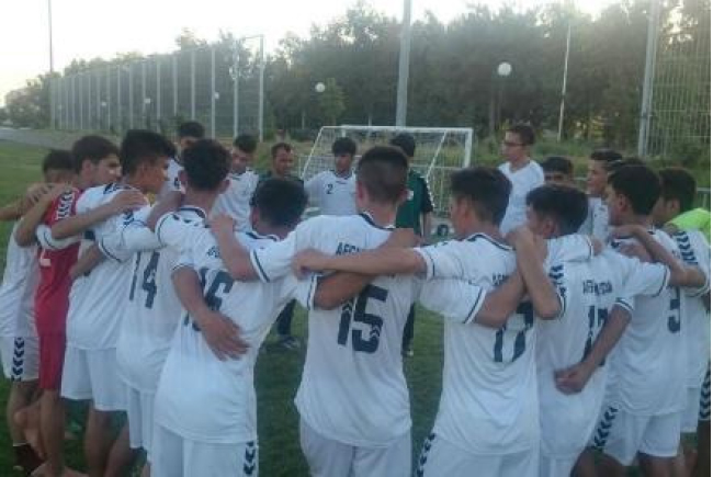 تیم فوتبال ۱۵سال در نخستین بازی رقابت‌های کفا به تاجیکستان باخت