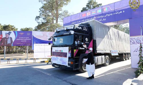 افتتاح راه لاجورد؛  180 تن محصول افغانستان به اروپا فرستاده شد