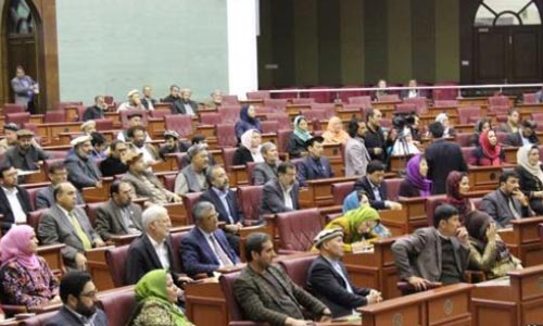  مجلس نمایندگان: معرفی سه معاون در تکت های انتخاباتی رياست جمهورى، خلاف قانون است