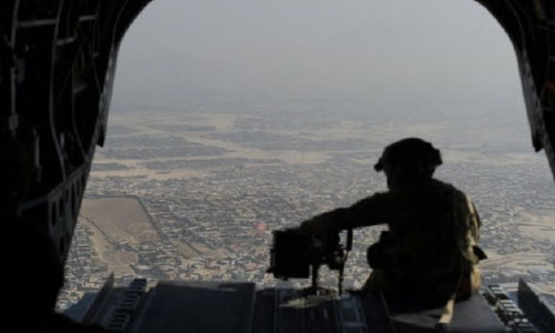 نیوزویک: آمریکا دستور محدود شدن عملیات‌ نظامی علیه طالبان را داده ‌است