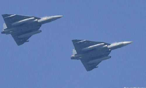 نیروی هوایی پاکستان  دو هواپیمای جنگی هند را سرنگون کرد