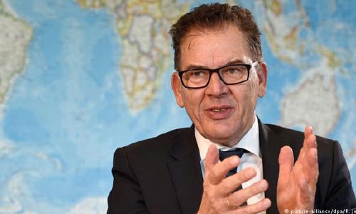 آلمان  شرکت‌های این کشور در خارج را به  رعایت حقوق بشر متعهد می‌کند
