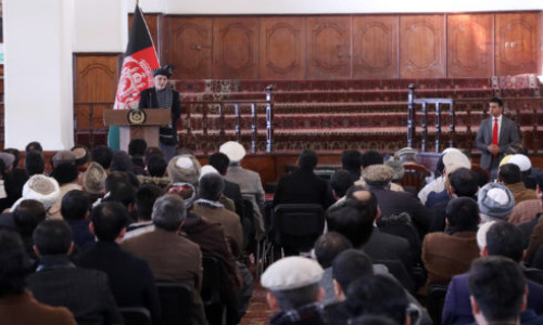 دیدار رئیس جمهور با شهروندان غرب کابل؛ اقدامات مسئولان کابل کافی نیست