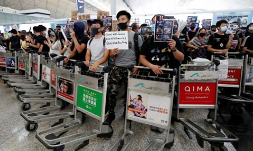 پیشنهاد اعطای تابعیت بریتانیایی به شهروندان هانگ‌کانگ