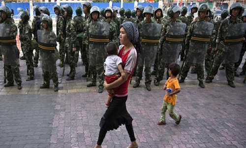 مجلس نمایندگان آمریکا چین را  در رابطه با نقض حقوق اویغورها تحریم می‌کند