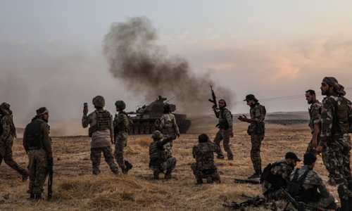 نیروهای کُرد سوریه تا۳۰ کیلومتری  از مرز ترکیه «عقب‌ نشینی» می‌کنند