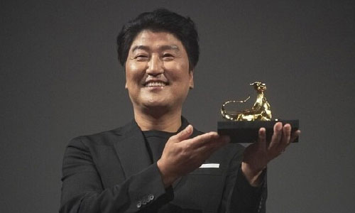 یک آسیایی  جایزه برتری لوکارنو را برد
