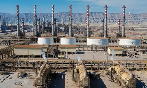 کاهش صادرات نفت ایران  به پایین‌ترین حد از زمان جنگ با عراق