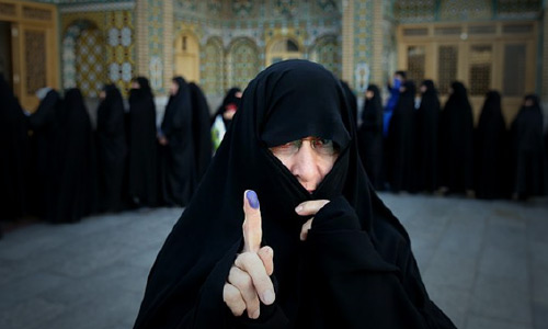 ایران، انتخابات و کرونا؛ «زدن انگشت در استمپ اختیاری است» 