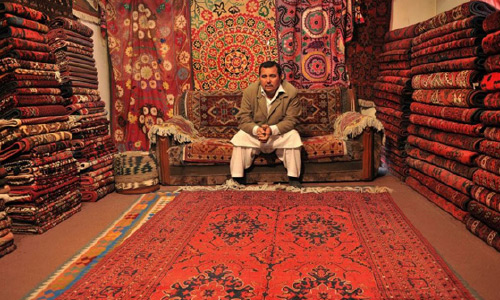 چارواکي: د وطني غالیو صادراتو کې ۳۰ سلنه کموالی راغلی