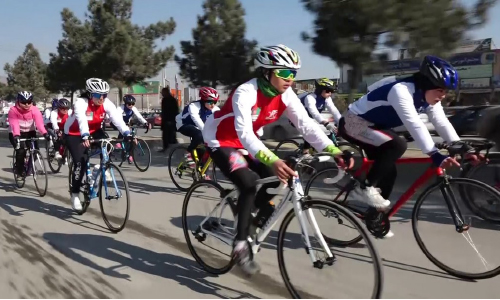 برگزاری رقابت‌‎های دوچرخه‌سواری دختران در کابل