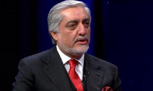 عبدالله عبدالله از آزادی زندانیان طالبان بر اساس توافق صلح این گروه با امریکا حمایت می کند