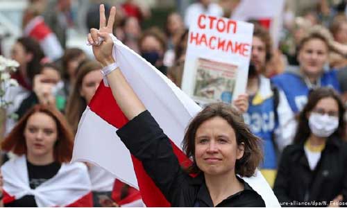 تظاهرات هزاران زن و دانشجو در بلاروس علیه رئیس‌جمهور