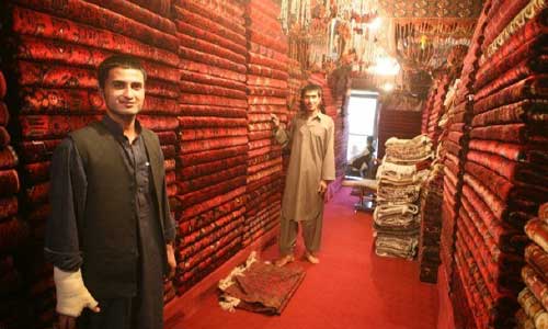 صادارت قالی افغانستان «۷۰ درصد کاهش یافته است »