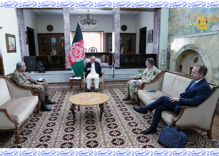 رئیس جمهور با  لوی درستیز پاکستان و بریتانیا در مورد پایان جنگ و پروسه صلح گفتگو کرد