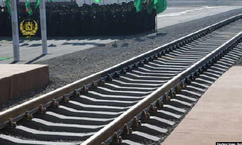 پاکستان از چمن تا سپین بولدک کندهار خط آهن می‌سازد