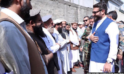مشاور امنیت ملی افغانستان: حمله‌های راکتی اخیر به کنر بی‌پاسخ نخواهند ماند