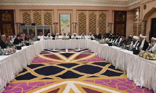 نخستین نشست تیم مذاکراتی و اعضای دفتر طالبان در قطر برگزار شد