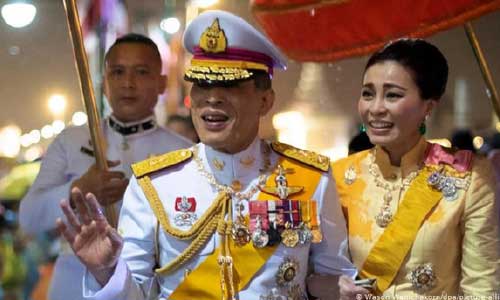 آیا پادشاه تایلند از بایرن آلمان کشورش را اداره میکند؟ 
