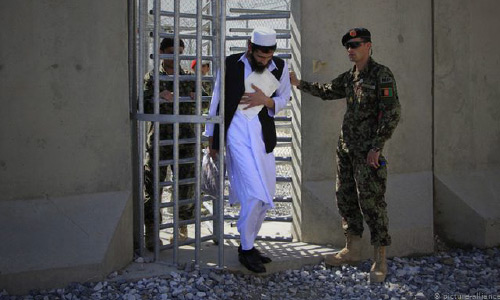 روند آزادی زندانیان طالبان فردا آغاز نخواهد شد
