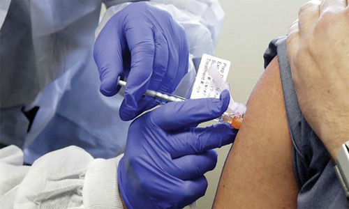 آزمایش واکسن کرونا روی انسان؛ چند قدم تا عرضه به بازار فاصله است؟ 