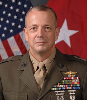 جان آلن، فرمانده نیروهای ناتو و  امریکایی در افغانستان:  در افغانستان صلح پایدار ایجاد می‌کنیم  