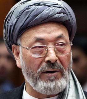 محمد کریم خلیلی: حملات هراس افگنانه تأثیری  بر عزم مردم افغانستان ندارد 