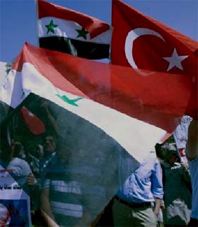 گروههای مخالف دولت سوريه برای اتحاد در ترکیه ملاقات می کنند