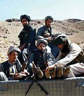 درگیری مسلحانه مردم با طالبان در شرق کشور