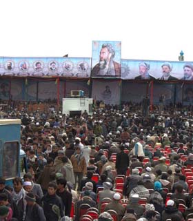 با حضور دهها هزار تن در کابل؛  هفدهمین سالگرد شهادت استاد مزاری تجلیل شد