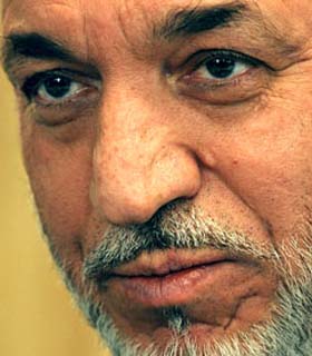 حامد کرزی با کارمندان دولتی خداحافظی کرد