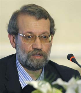 رئیس مجلس ایران:  اعتماد کردن به قدرت‌های جهانی عقلانی نیست