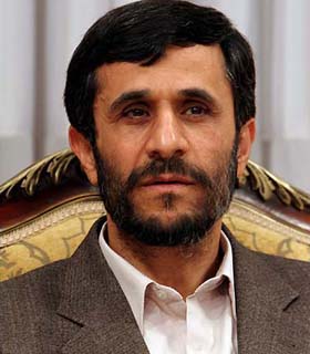 احمدی‌نژاد: حاضرم اولین آدمی باشم که ایران به فضا می‌فرستد